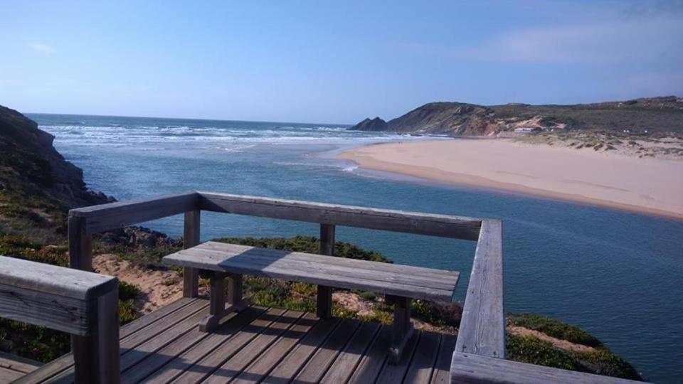 Sun & Surf Flat Arrifana Beach Aljezur Bagian luar foto